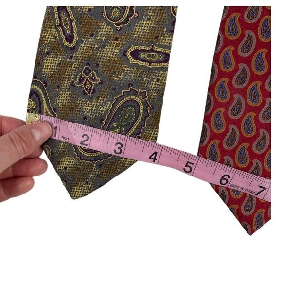 Vintage Liberty of London Lot of 100% Silk Ties Gold Paisley and Red Paisley - Picture 4 of 5